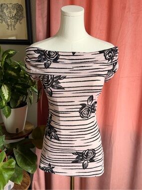 Vintage Y2K HeartSoul Off-Shoulder Rose Print Top in Baby Pink